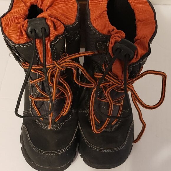 The Children's Place Rain/Snow Boots - Like New 10 - Picture 3 of 11